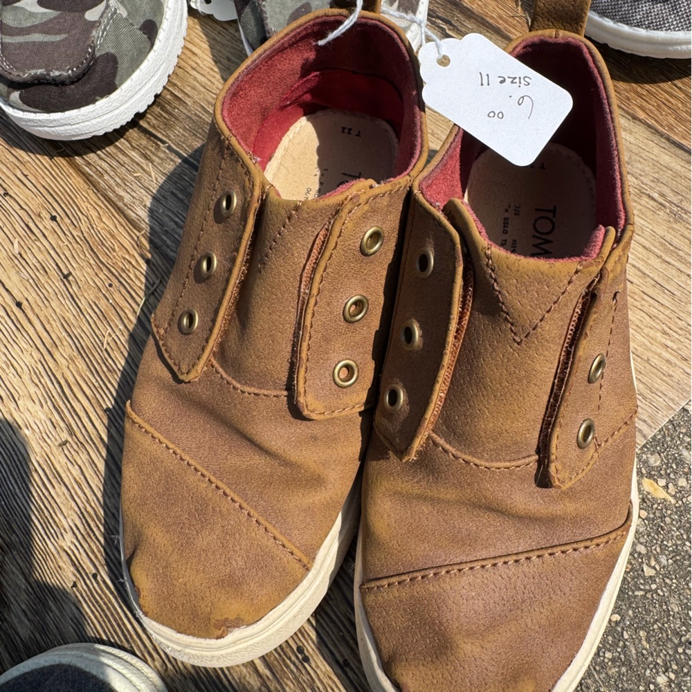 Toms Tan Kids Dress Shoes